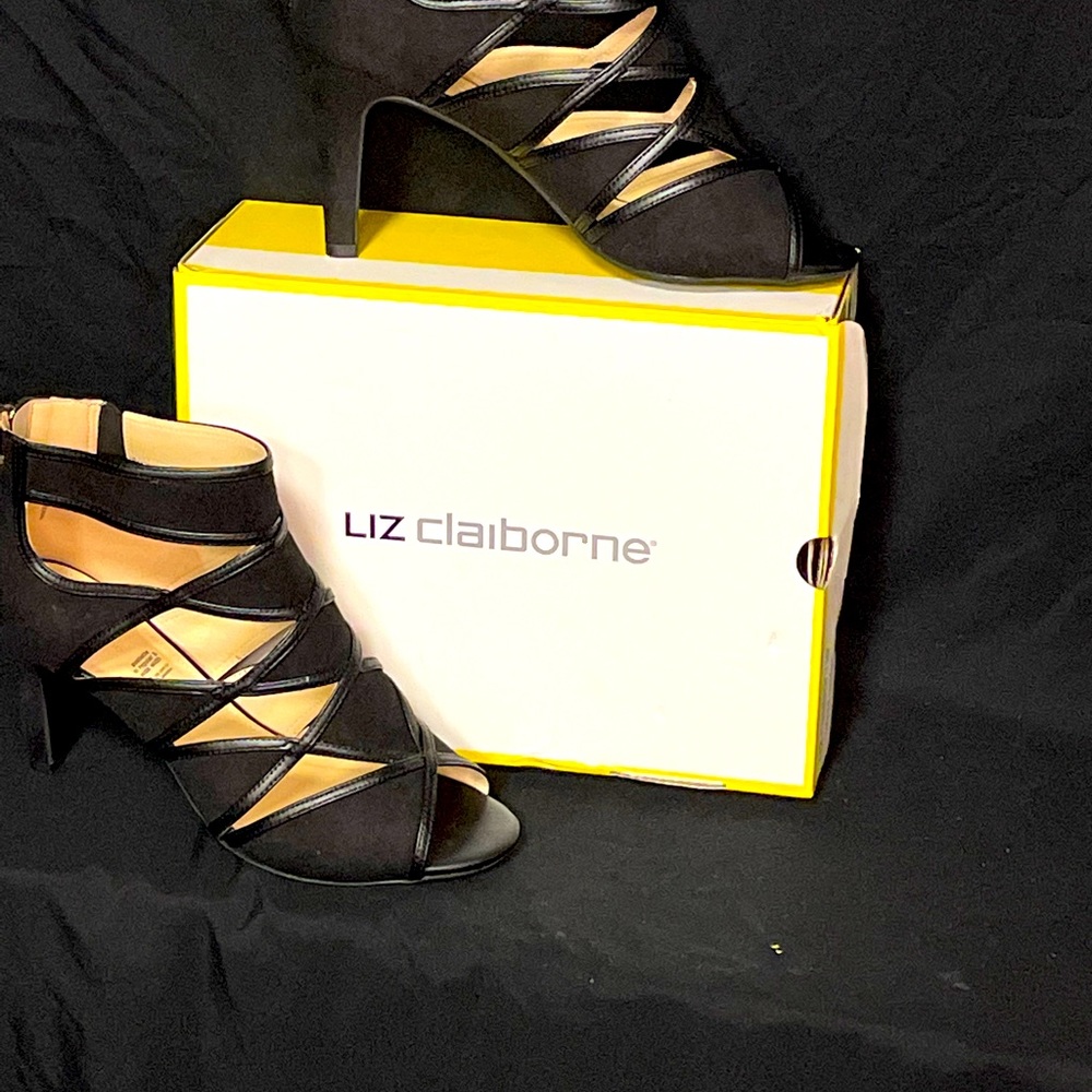 Black Liz Claiborne peakaboo heels never worn